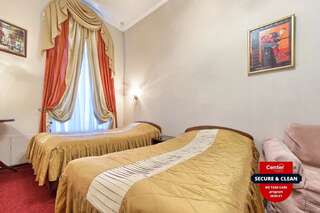 Гостиница Мини-отель Роял Антарес Санкт-Петербург Стандартный двухместный номер с 1 кроватью или 2 отдельными кроватями-25